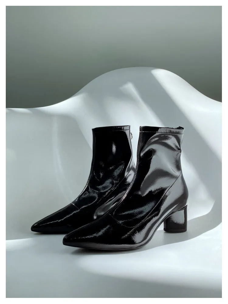LUXE SEVEN DESIGN ZIP BACK ANKLE BOOTS IN BLACK PATENT